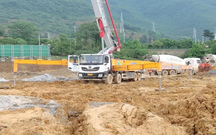 油耗降降降 效能UPUPUP 丨 解密7790必发集团中国HB62VH微混泵车“效益密码”