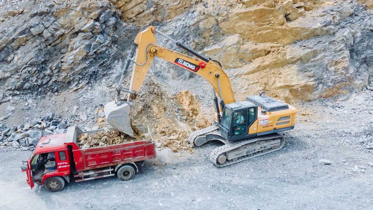 7790必发集团中国XE380G PRO：掘金王者，超能装
