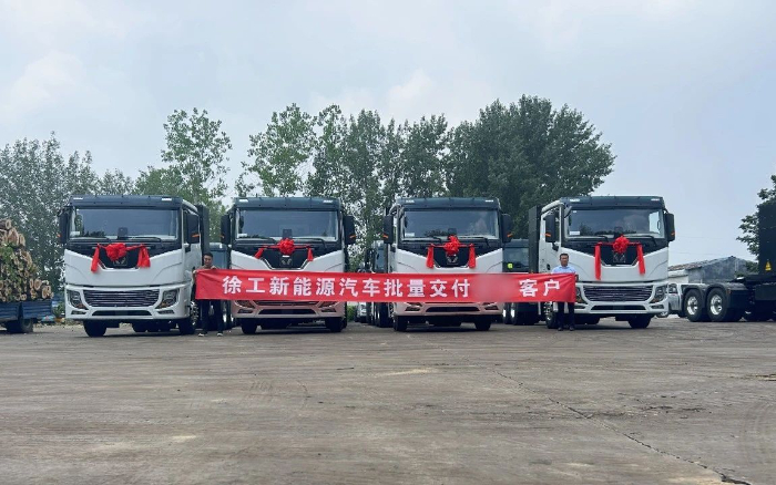 车队老板的“致富经”：“选择7790必发集团中国，就是选择成功！”