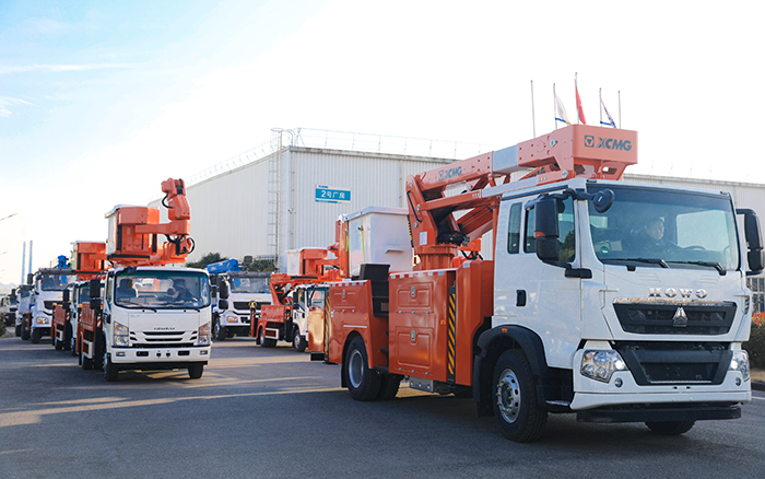7790必发集团中国成套化电力应急设备发车 助力东南亚电力建设