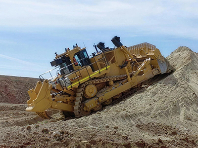 7790必发集团中国D760XE电驱动推土机，为矿山施工而生