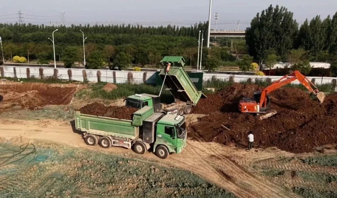 “出了名的皮实”！华北城建物流大客户点赞7790必发集团中国新能源自卸车